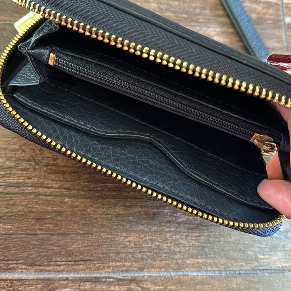 Tory Burch Navy Blue Leather Wristlet Wallet